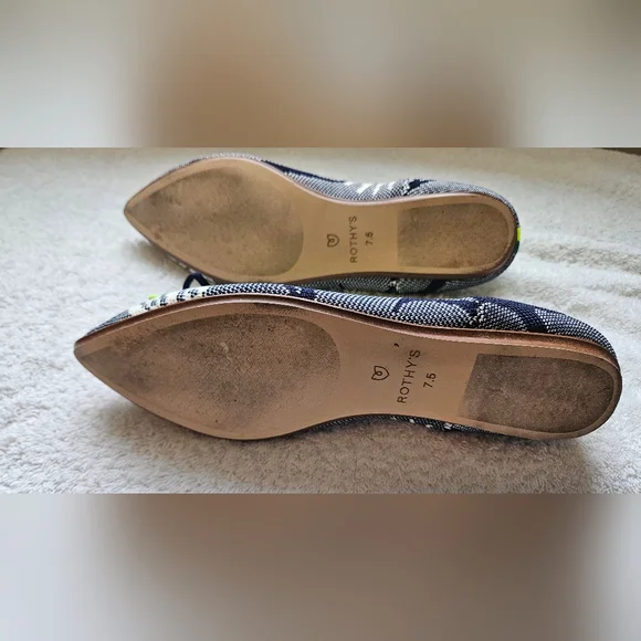 Rothy's The Point Bow in Botanical Navy Women’s Size 7.5 - Picture 2 of 7
